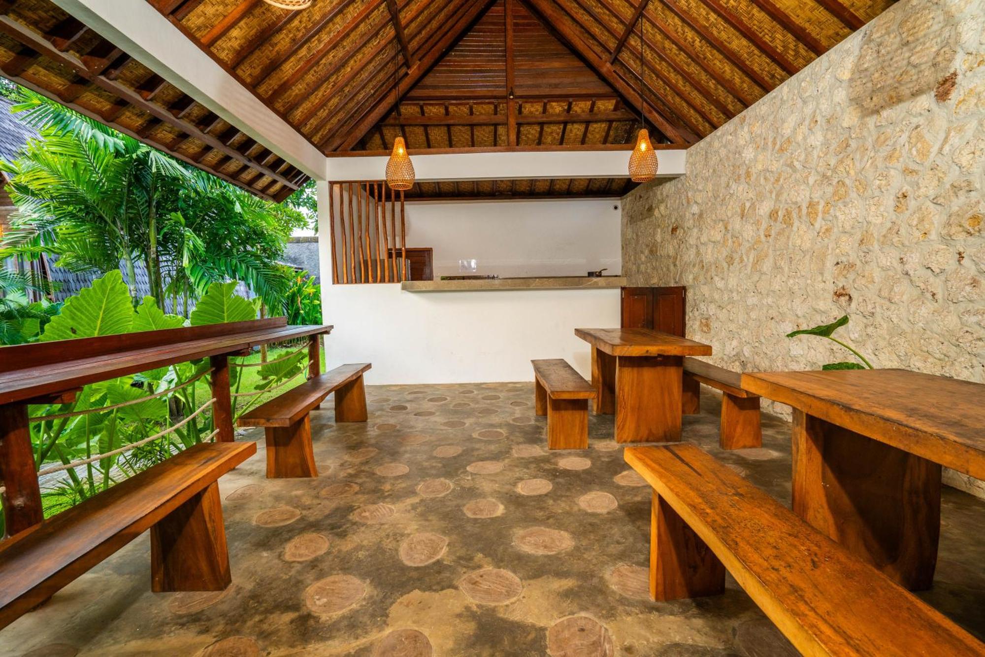Lumbung Bukit Resort Uluwatu Exterior photo