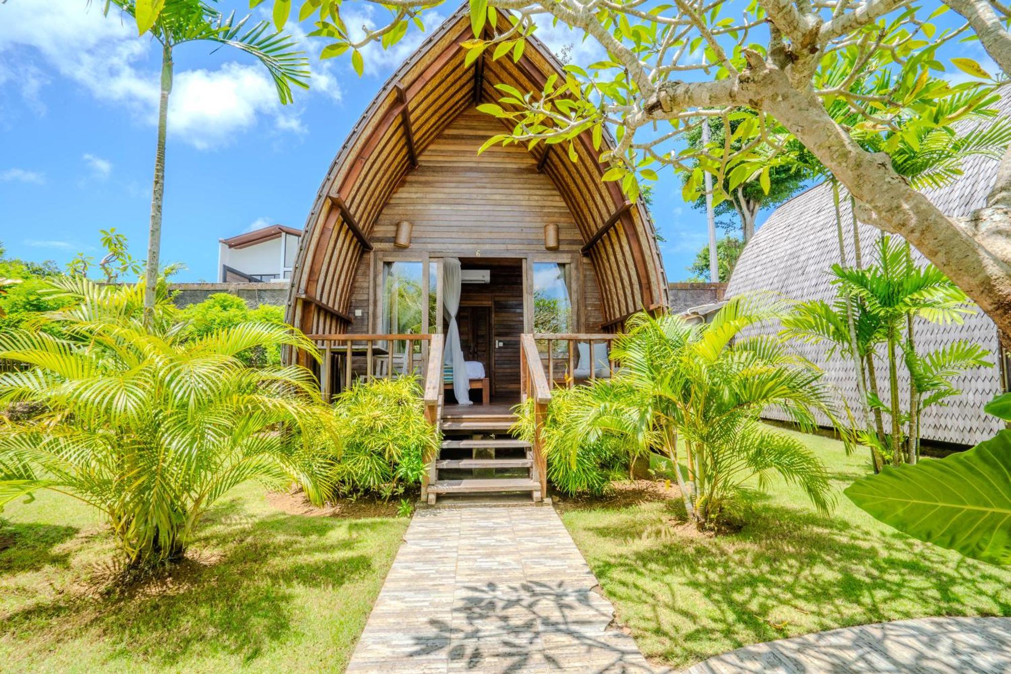 Lumbung Bukit Resort Uluwatu Exterior photo